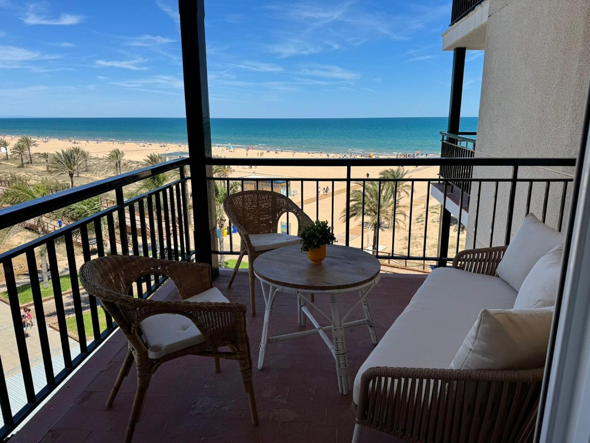 Ag Presidente Apartment Playa de Gandia Bagian luar foto